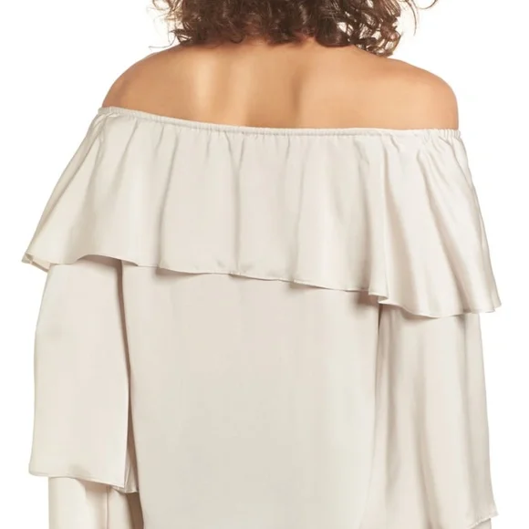 Leith Off the Shoulder Silky Ruffle Top M - Picture 2 of 7